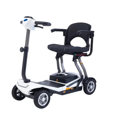 Elektrický čtyřkolový skútr Invacare Scorpius A foto