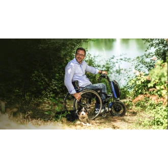 Přídavné pohony k invalidním vozíkům Empulse F55 foto
