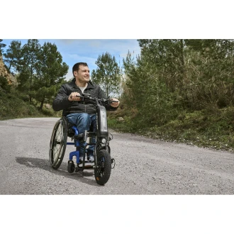 Přídavné pohony k invalidním vozíkům Empulse StreetJet foto